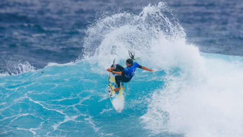 Luana Silva leva virada de americana Peterson na última onda e fica com o vice em Margaret