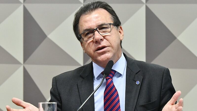 Governo calcula que R$ 7 bilhões do FGTS podem ser liberados a 10 milhões de pessoas para pagamento de dívidas, diz ministro