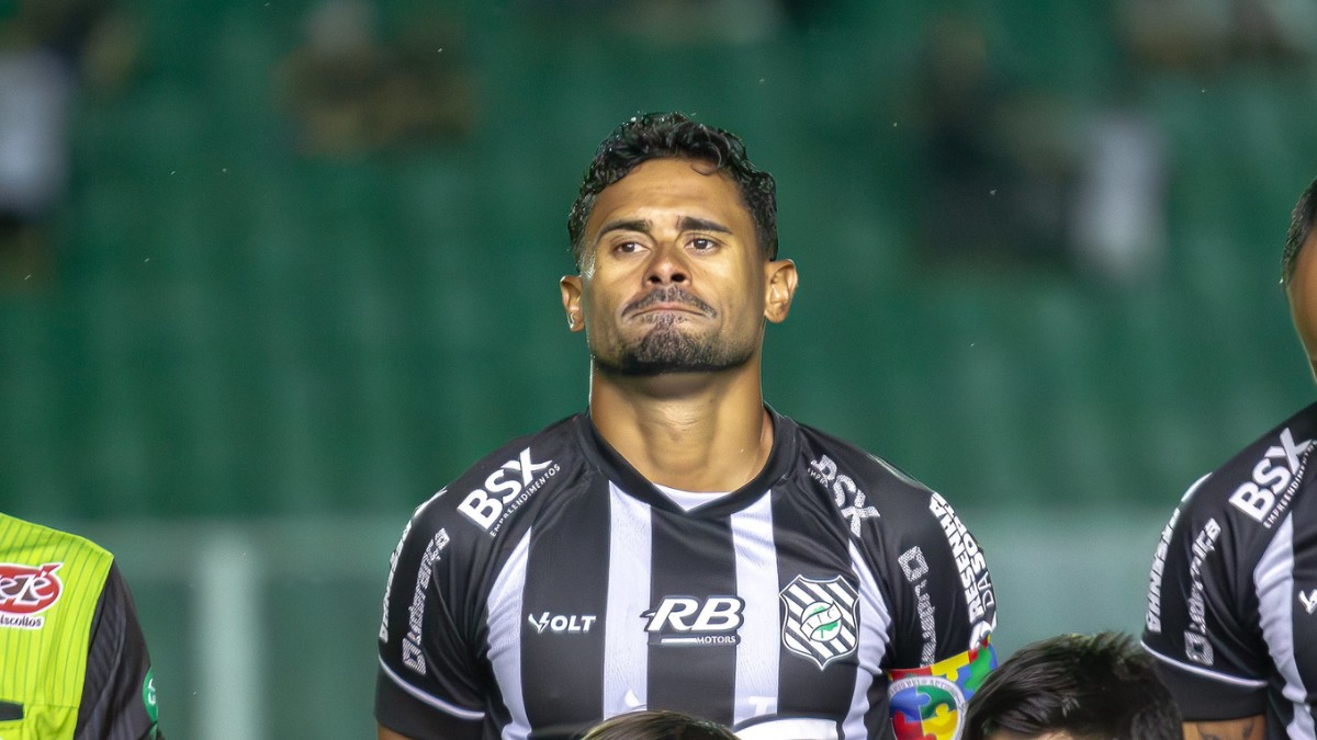 Kayke deixa o Figueirense e acerta com o Uberlândia para a Série D