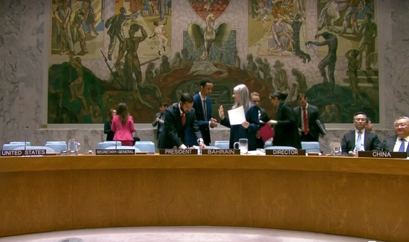 Com veto da China, Conselho de Segurança da ONU rejeita uso da força para reabrir o Estreito de Ormuz