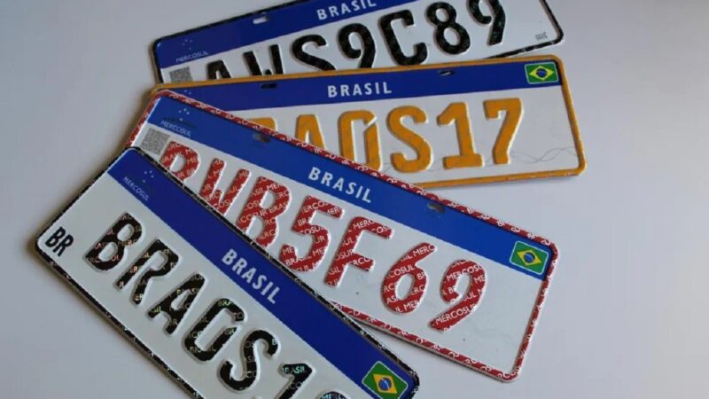 Comissão aprova projeto que recoloca estado e município nas placas de veículos no Brasil