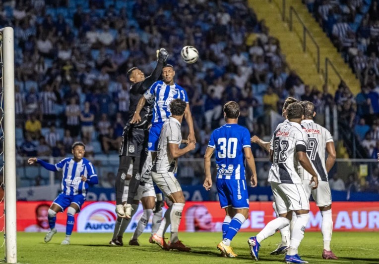 Análise: Ponte se supera e consegue respiro em meio às incertezas fora de campo