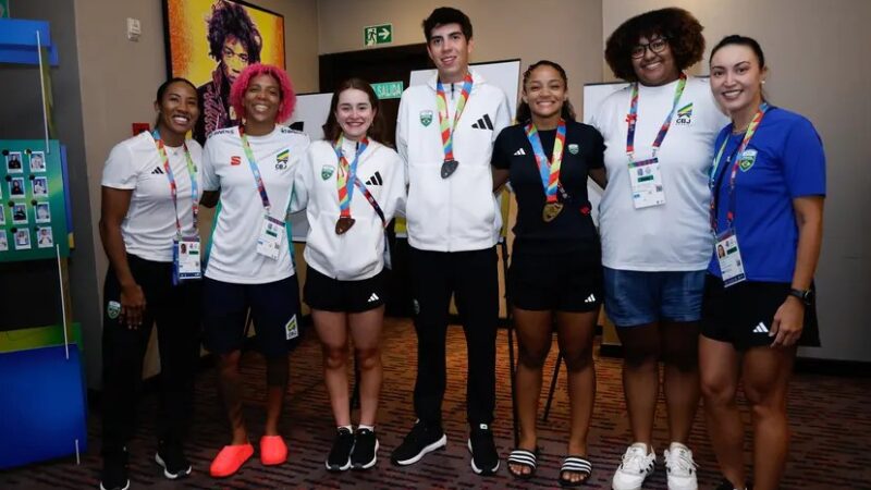 Campeãs olímpicas visitam atletas brasileiros nos Jogos Sul-Americanos da Juventude