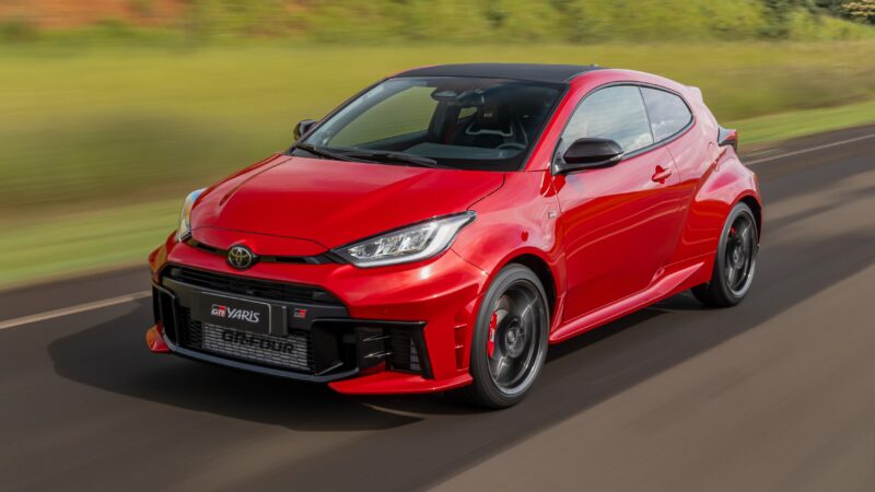 GR Yaris: testamos o hatch de duas portas com unidades limitadas e que custa R$ 354.990