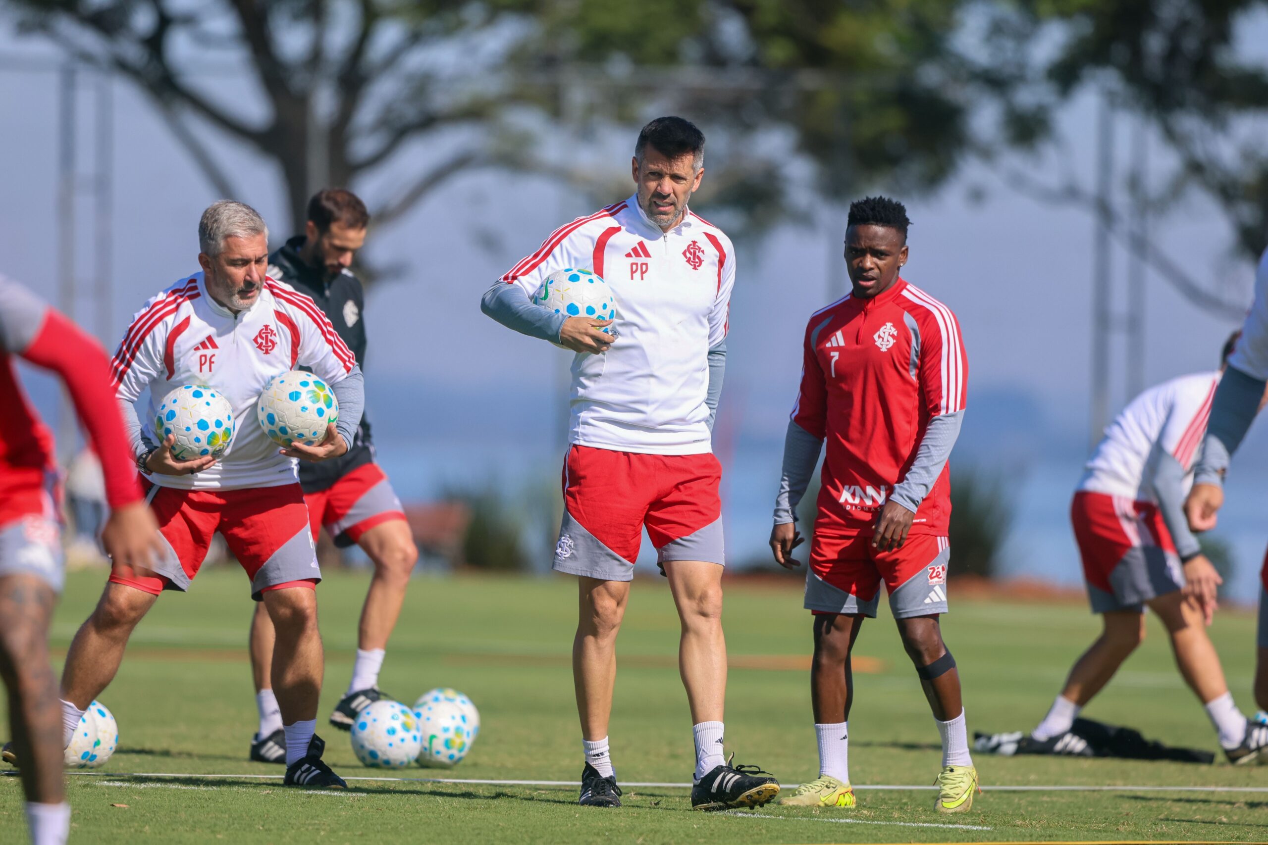 Surpresa ou manutenção? Como Pezzolano prepara o Inter para encarar o Fluminense