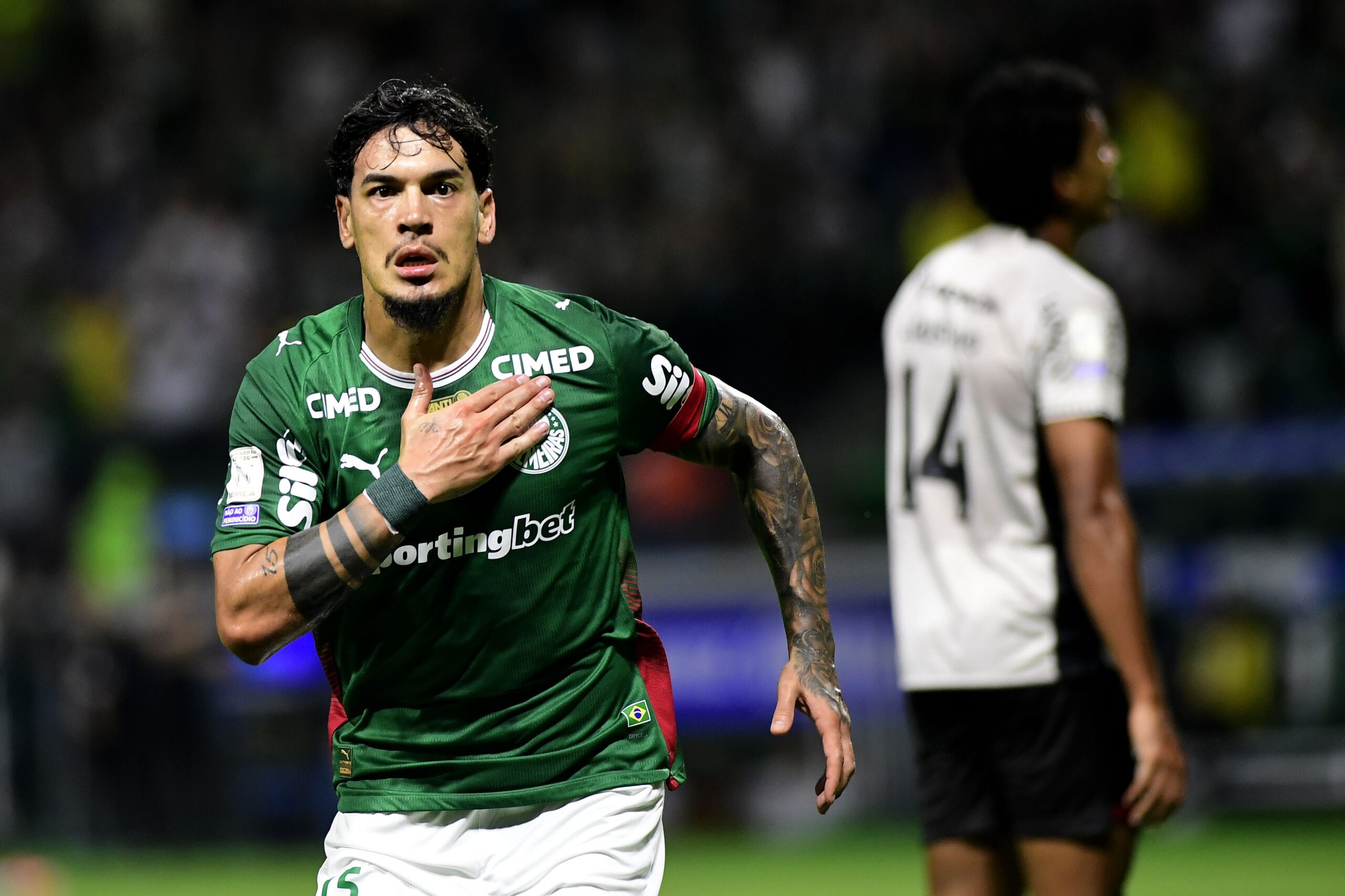 “Gol de rachão”: time do Palmeiras brinca com Gómez, que tem jogado treinos recreativos de atacante