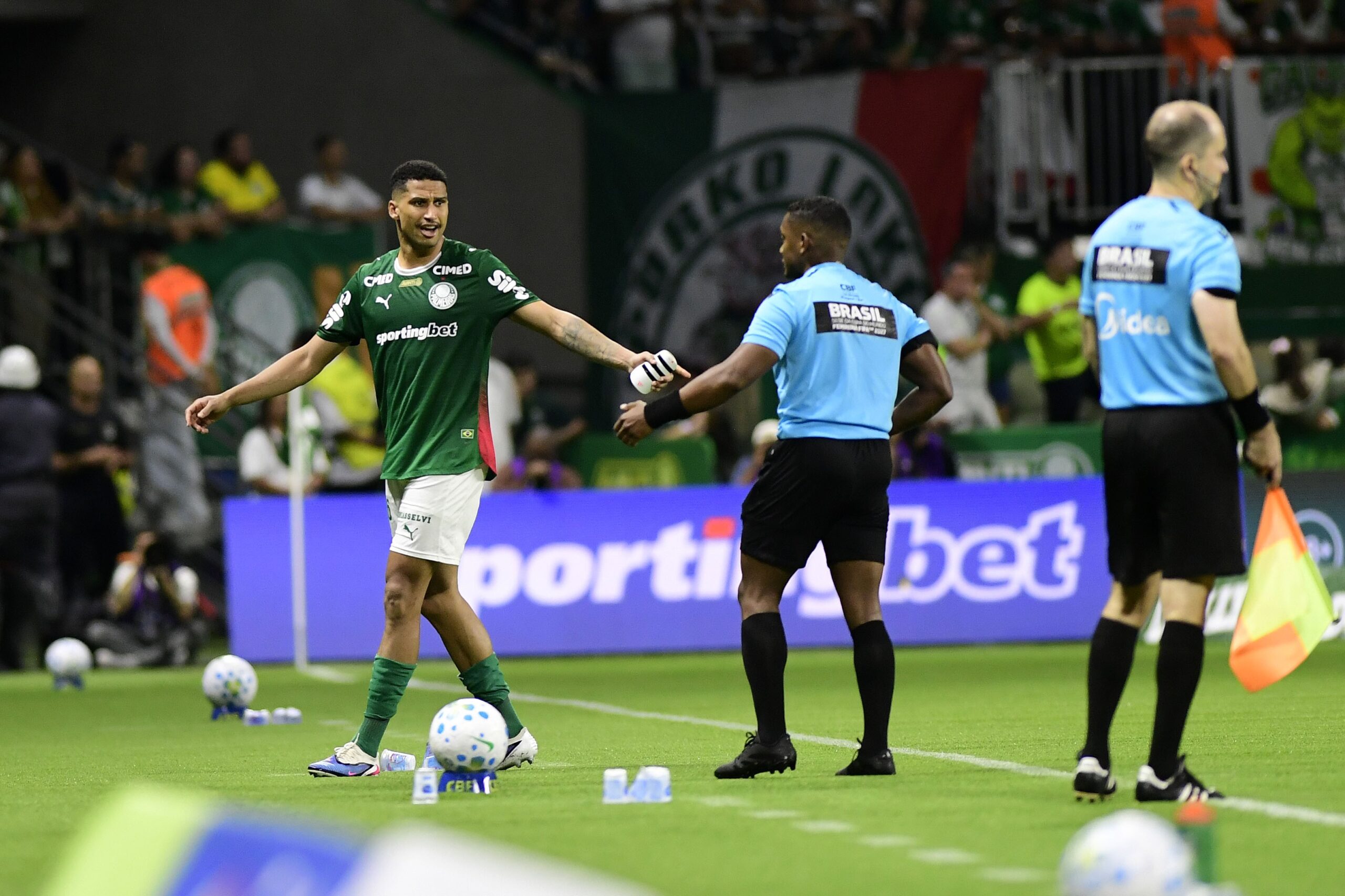 Murilo vira desfalque no Palmeiras para jogo contra o Bragantino