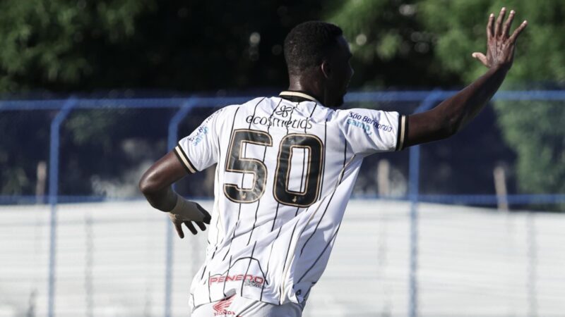 Matheus Castelo festeja 50 jogos pelo Rio Branco-ES com gol, vitória em clássico e G-4 na Série D