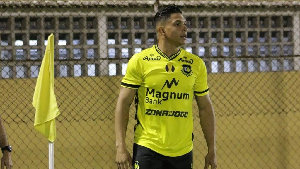 Rodrigo Ferreira relembra acessos por Santos e Grêmio e busca repetir fórmula no São Bernardo