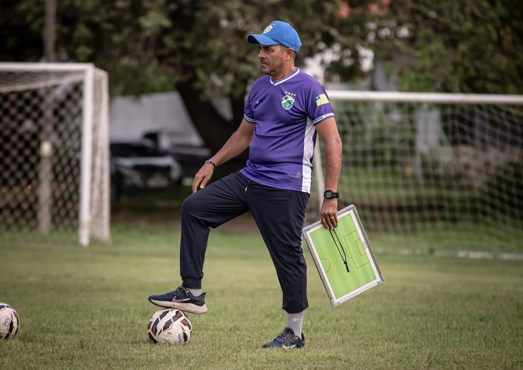 Evandro cita competitividade no elenco do Altos e, para a estreia, assume: “Temos em mente a equipe”