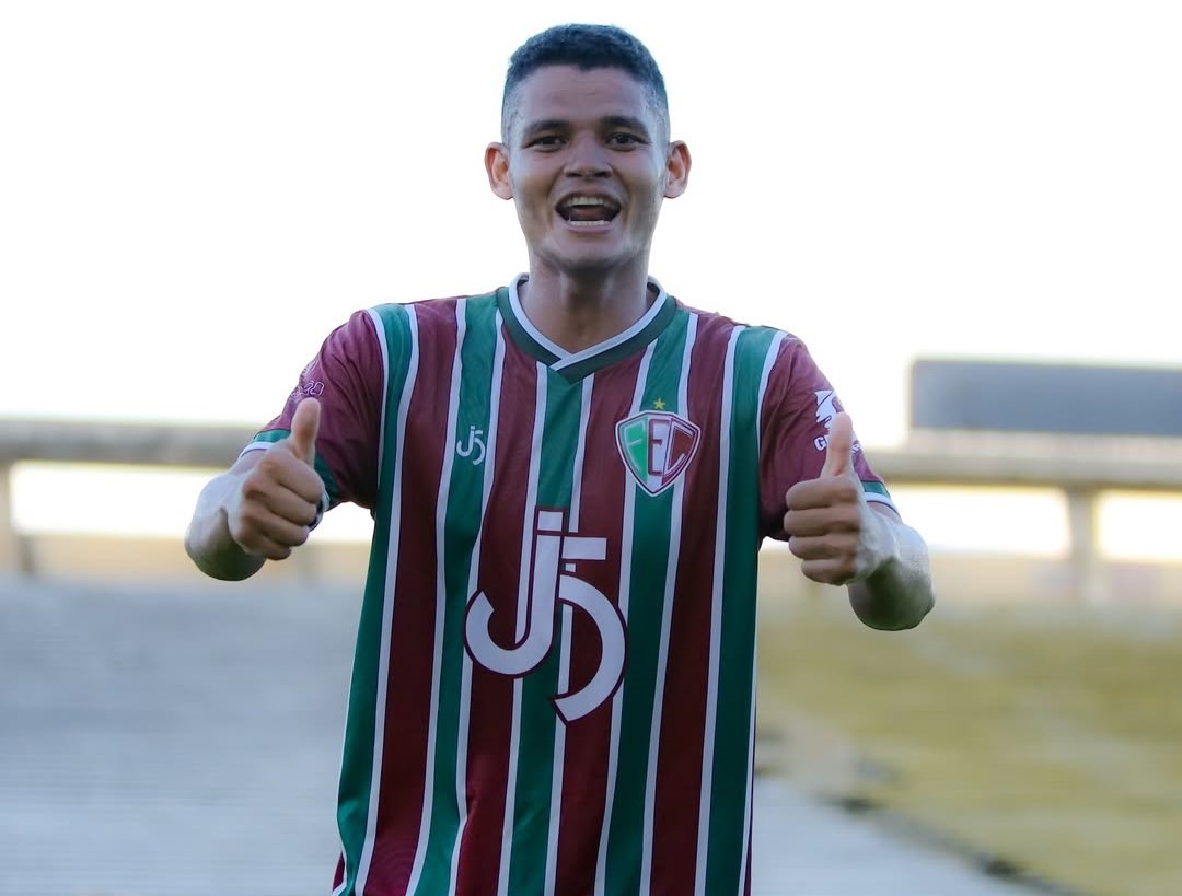 João Vitor, do Fluminense-PI, descreve gol com vacilo da zagueiro rival: “Ele abaixou a cabeça”