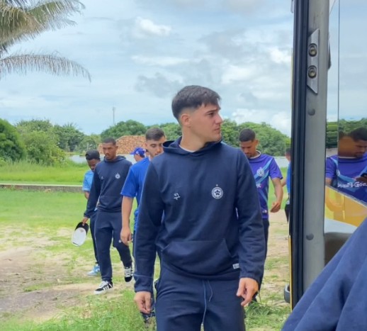 Parnahyba embarca para São Luís e relaciona 22 jogadores para jogo contra o Moto Club; confira