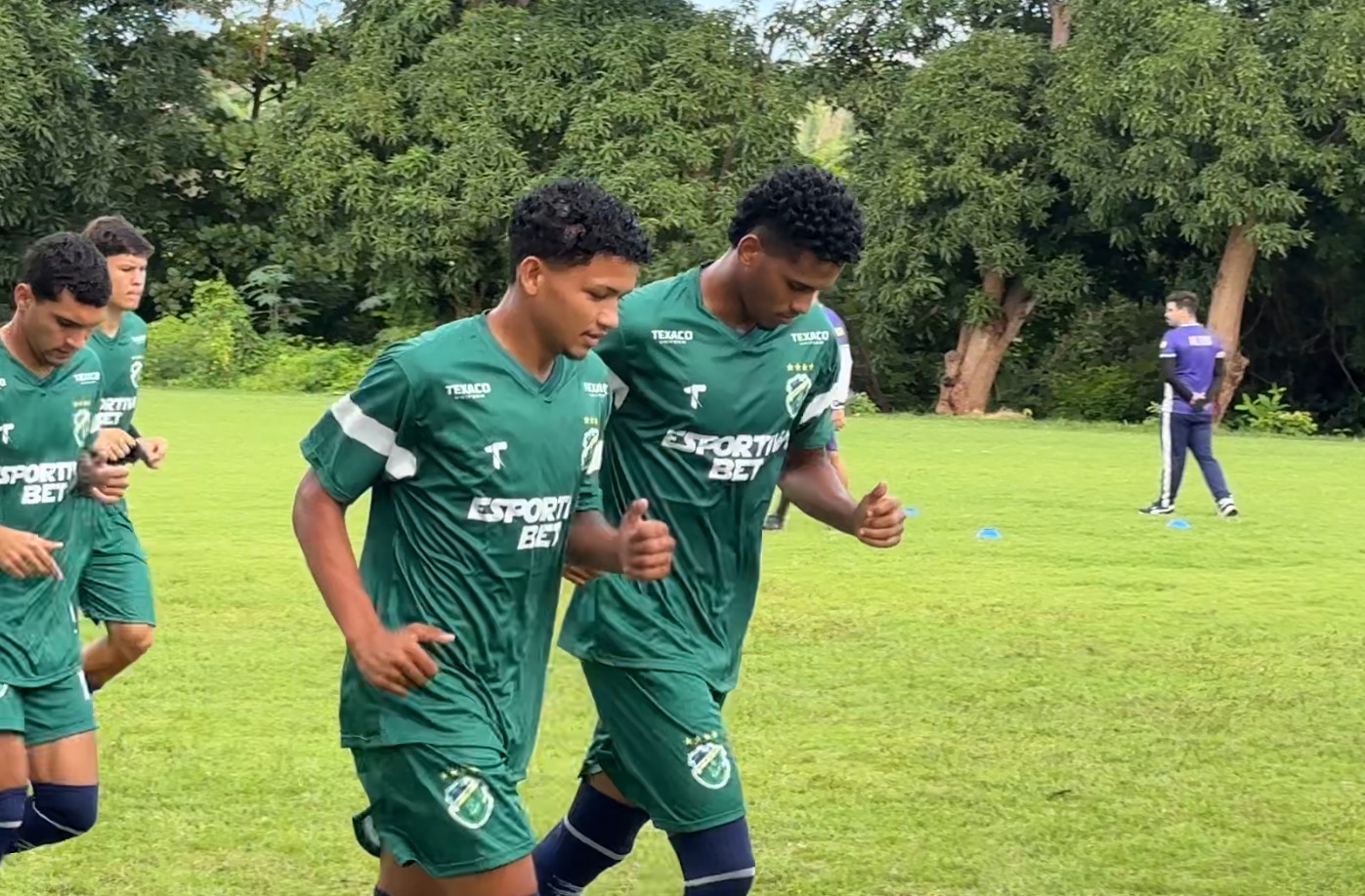 Altos negocia com o Piauí empréstimo do volante Digão para o Brasileiro Série D 2026