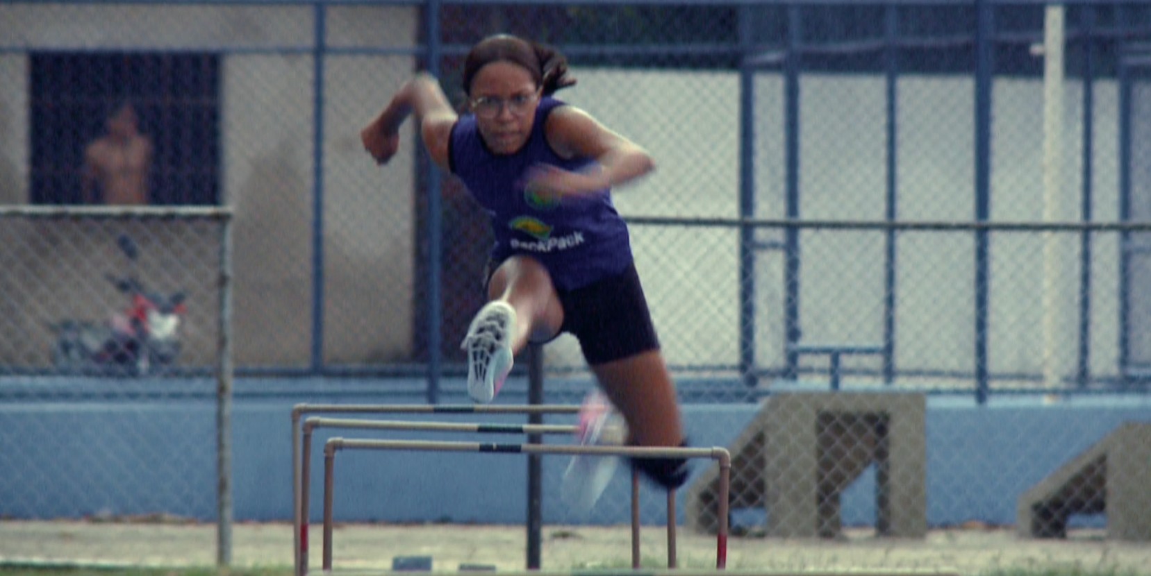 Promessa do atletismo acumula passagens pela seleção e experiência em Mundial: conheça Roberta Ysis