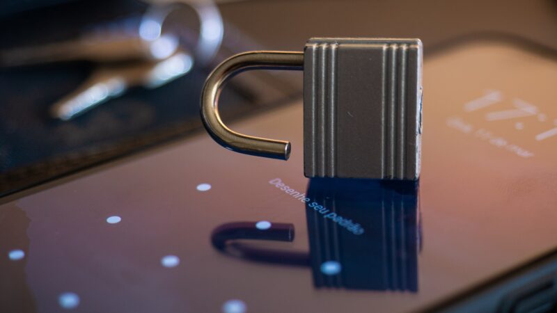 Como policiais recuperam conversas e arquivos do celular e da nuvem de investigados