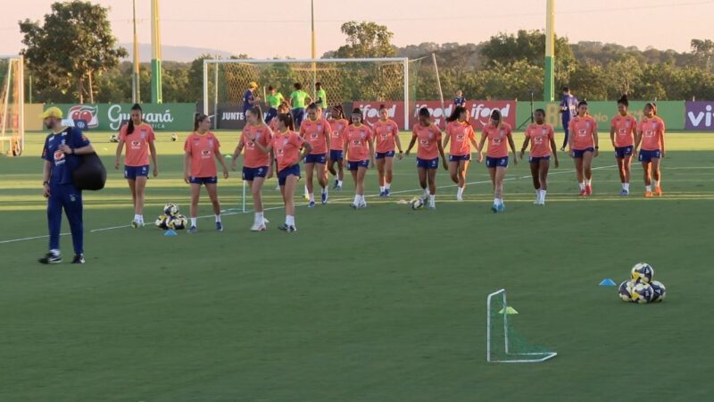 Seleção brasileira feminina faz primeiro treino em Mato Grosso visando disputa da Fifa Series