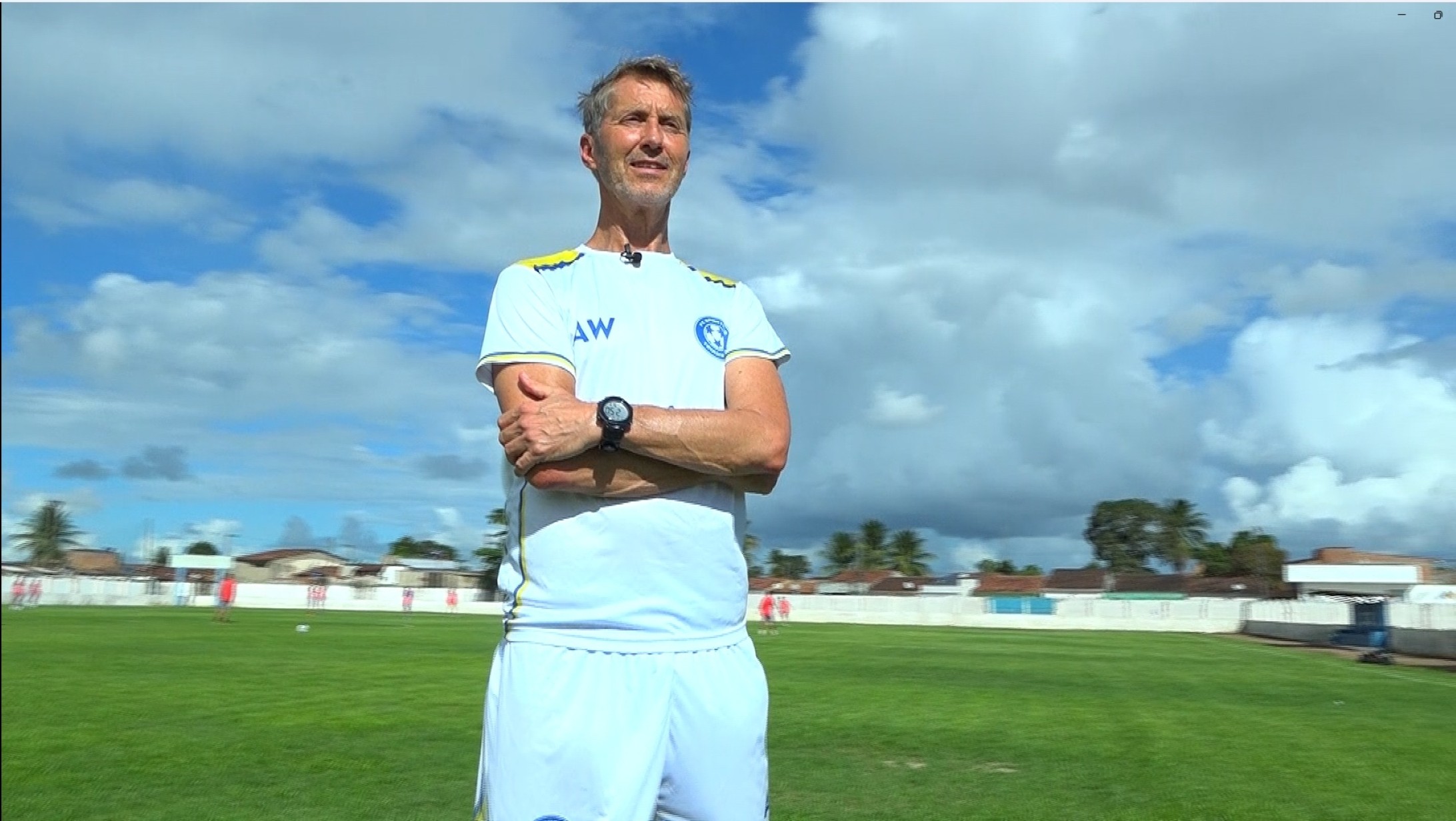 Conheça o sueco que se inspira em azarão da Champions para transformar clube de Alagoas