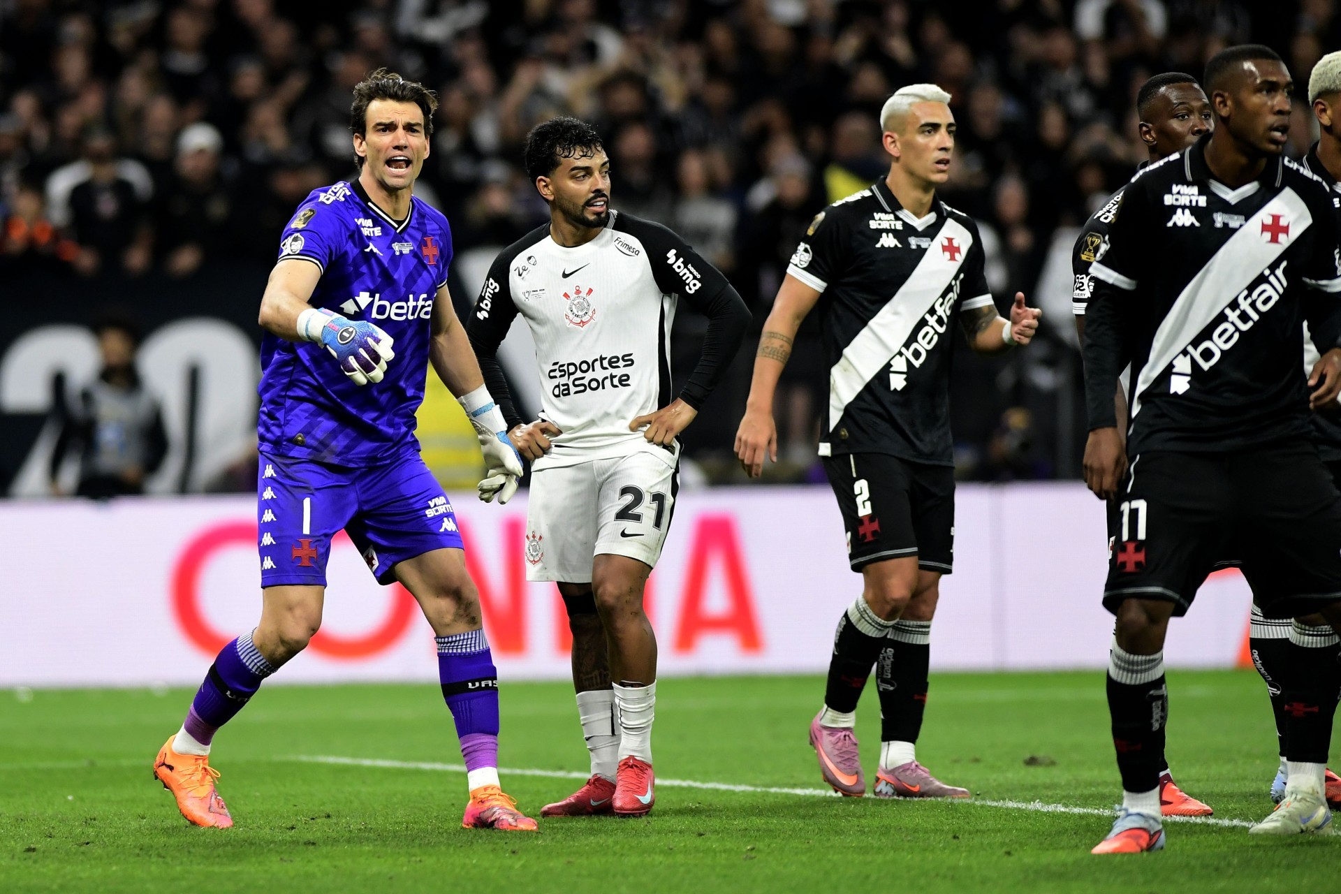 Contra o Corinthians, Vasco encara seu maior jejum como visitante em número de jogos; veja ranking