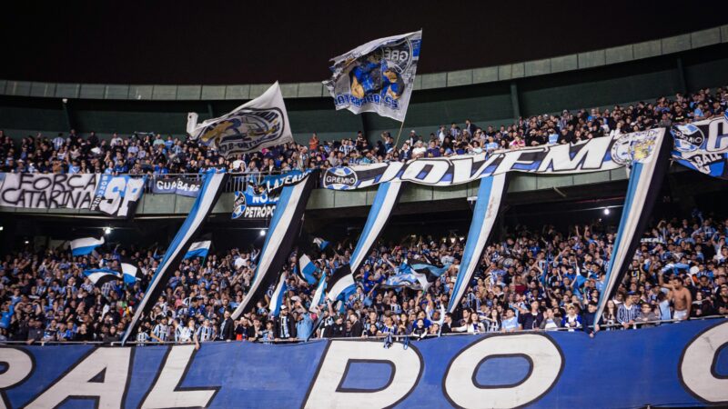 Grêmio enfrenta o Coritiba pela primeira vez dois anos após ajuda durante enchente no RS