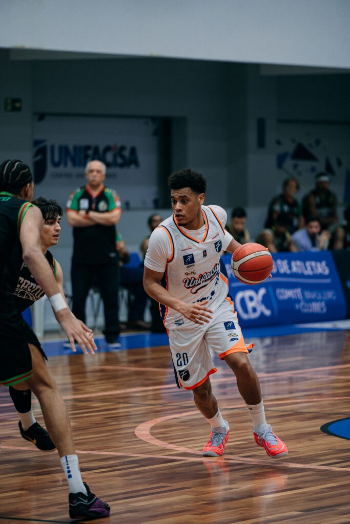 Osasco x Unifacisa: equipes se enfrentam buscando regularidade no NBB