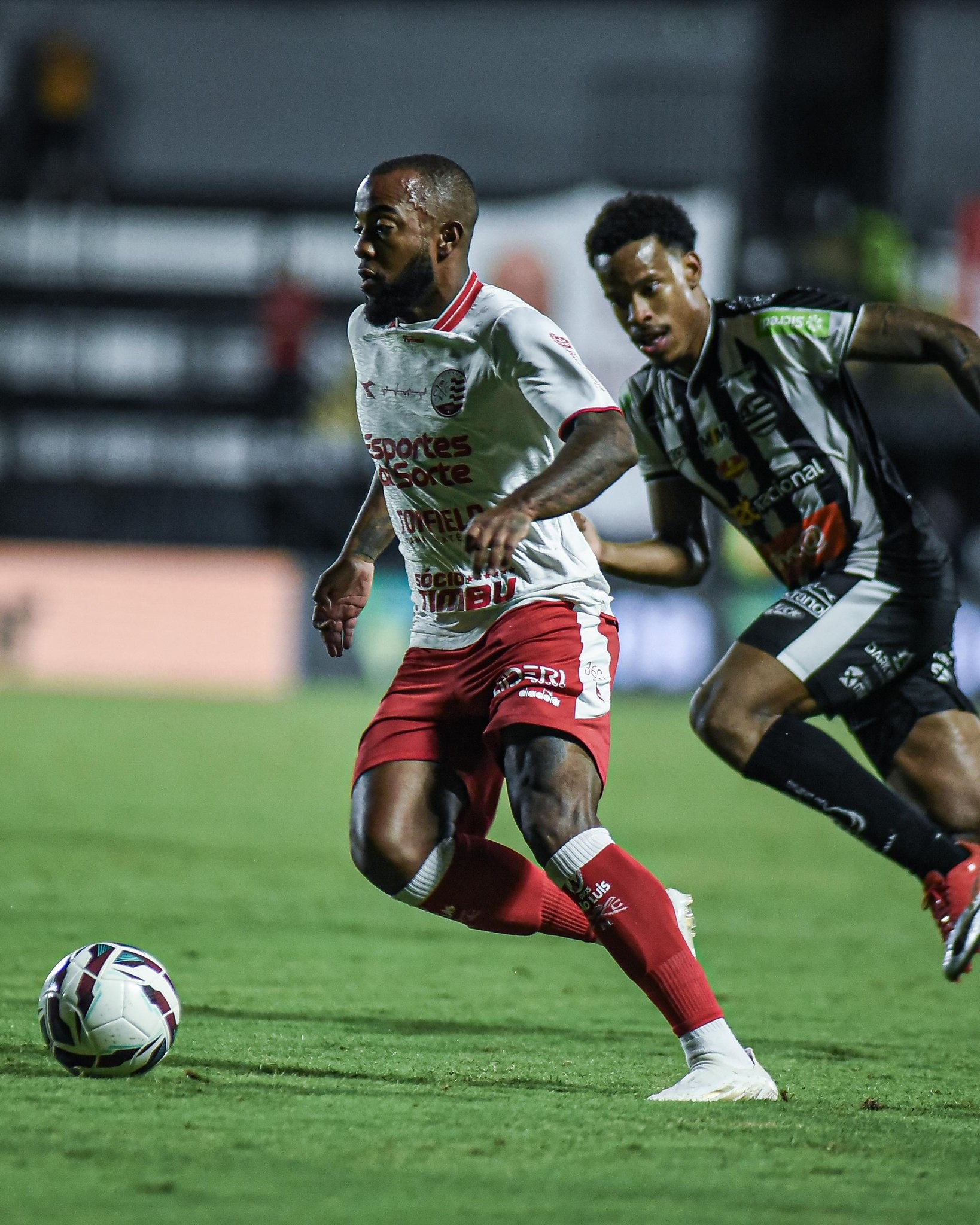 Hélio destaca melhora do Náutico no 2º tempo e golaço de Victor Andrade: “Ele entrou pra decidir”