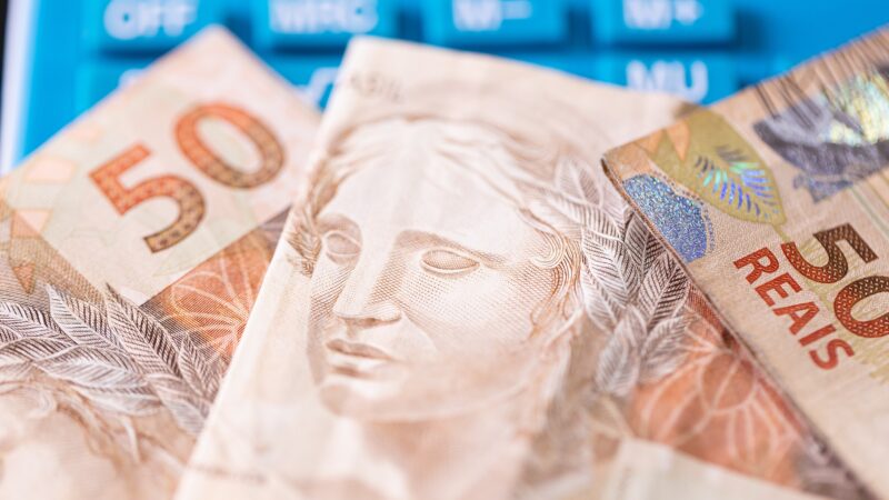 Quase 70% dos brasileiros têm dívidas; 41% não pagaram familiares e amigos após empréstimo, diz Datafolha