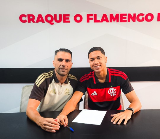 Flamengo contrata zagueiro de 17 anos, ex-Cuiabá, para o sub-20