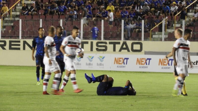 Em busca de primeira vitória fora, Santa Cruz aposta em bom retrospecto contra o Confiança