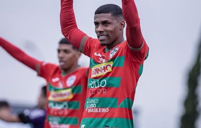 Treze anuncia contratação de dois defensores para sequência da Série D 2026