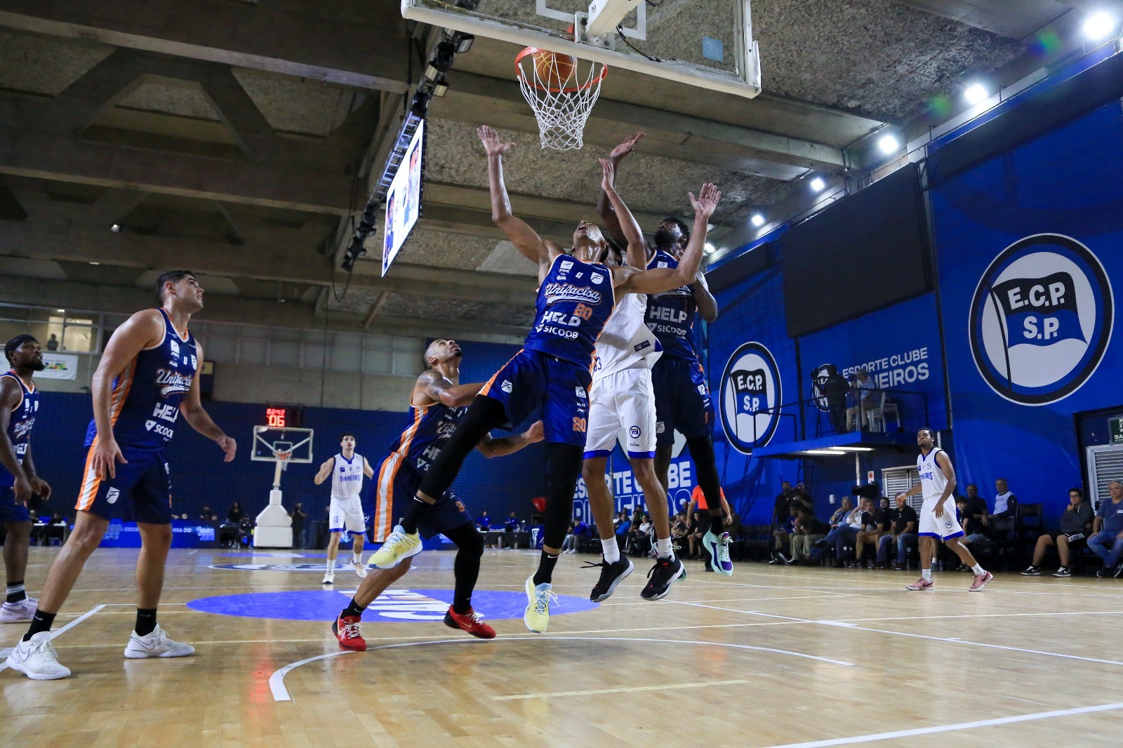 Pinheiros e Basquete Unifacisa medem forças pelo NBB 2025/2026