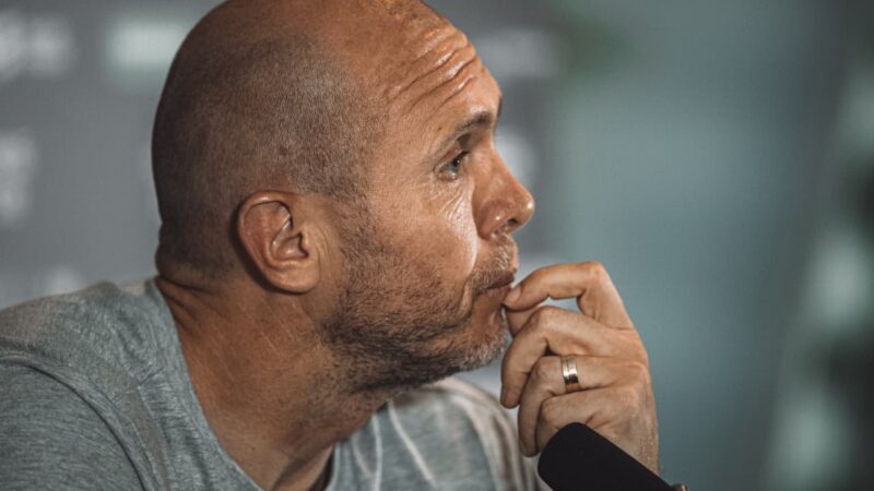 Mozart expõe insatisfação com derrota do Ceará, mas vê vaga em aberto