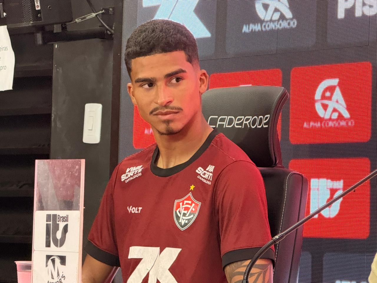 Contra o Cruzeiro, Vitória pode utilizar sexto centroavante diferente em 2026