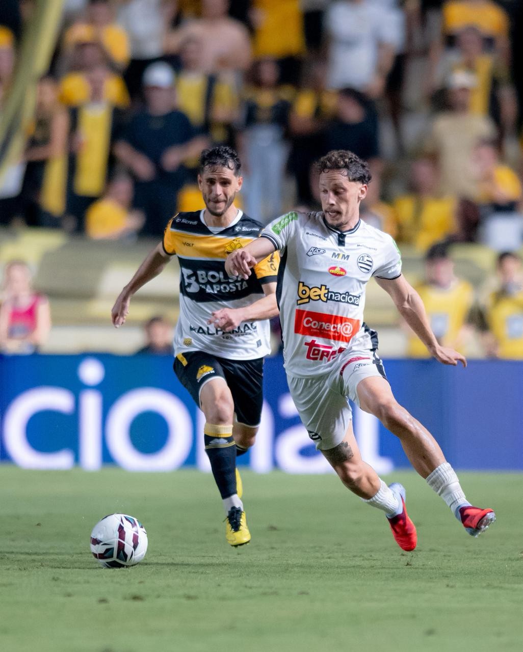 Alex valoriza empate do Athletic contra Criciúma com um a menos: “Ficou de bom tamanho”