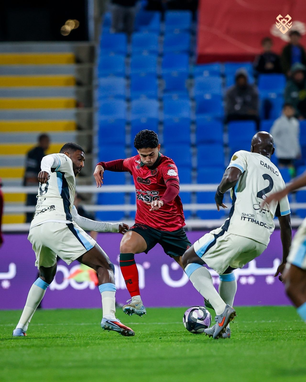 Cria do Grêmio faz 1º gol como profissional na Arábia Saudita e se prepara para enfrentar Benzema