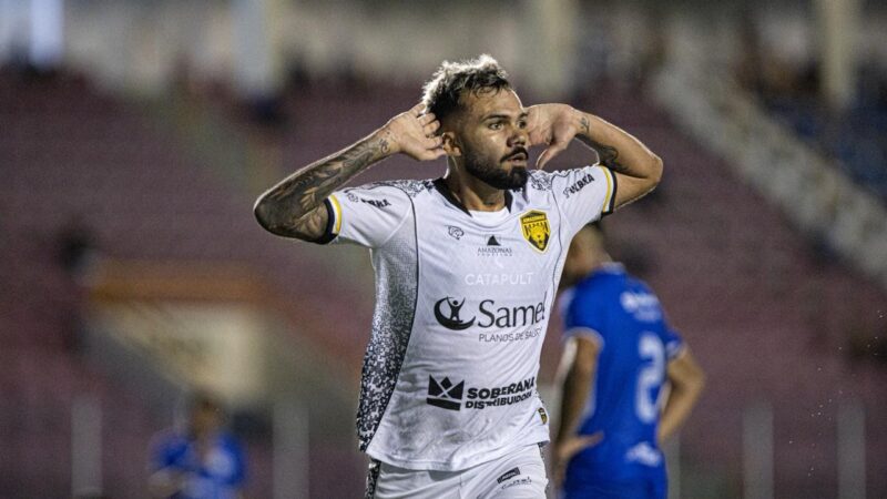 Schiappacasse e Fabiano entram na seleção da 1ª rodada da Série C após vitória do Amazonas