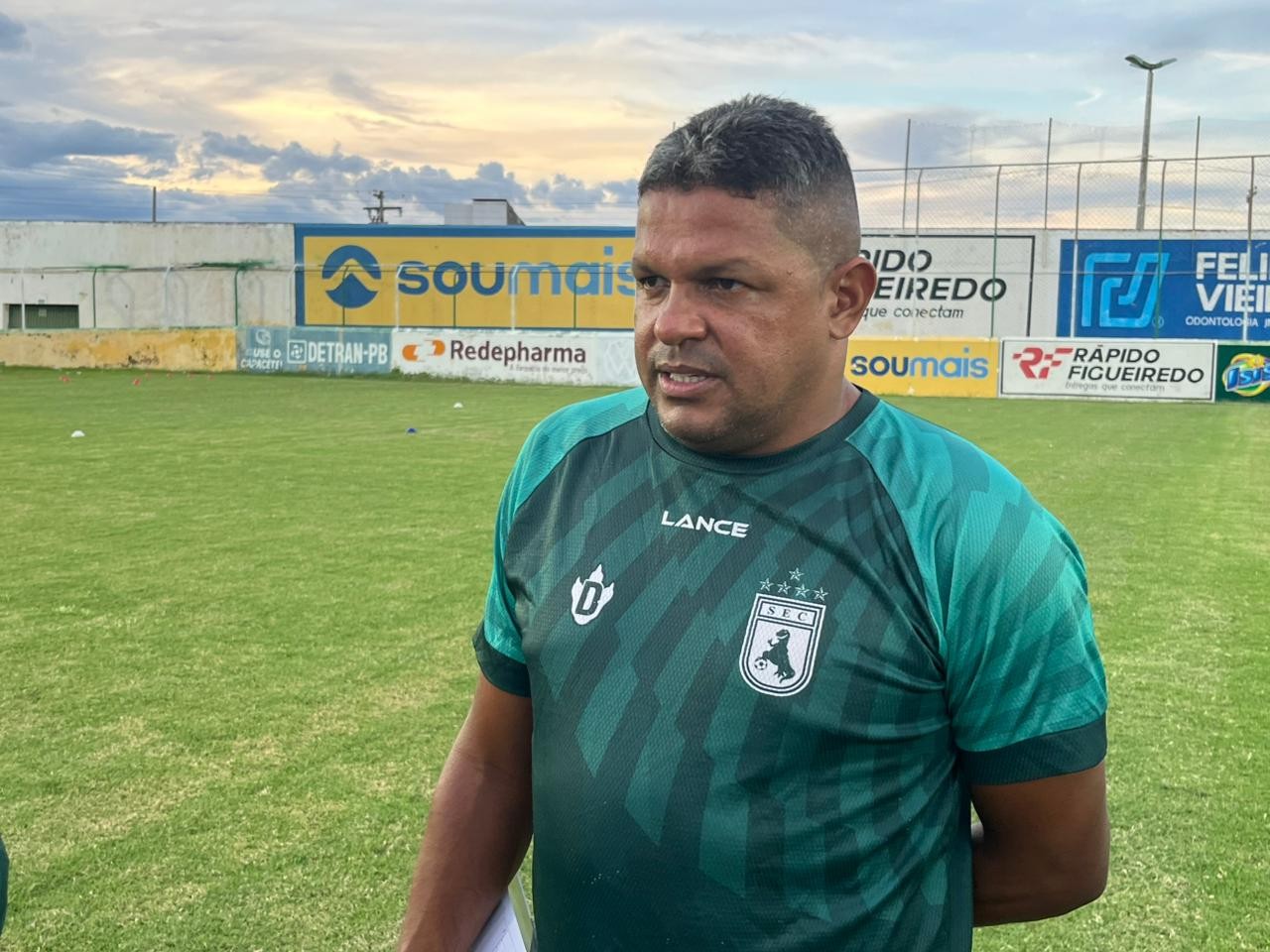 Novo técnico do Sousa, Washington Luiz revela “paquera antiga” com o Dino e projeta evolução na Série D