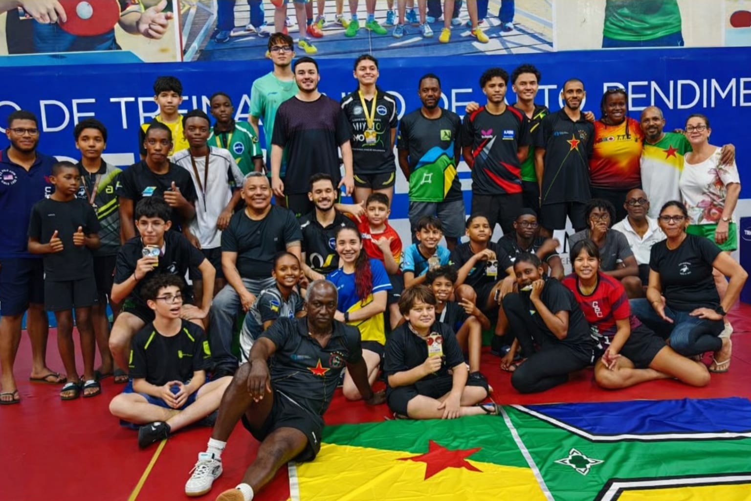 Amapá sedia intercâmbio internacional de tênis de mesa com delegação da Guiana Francesa