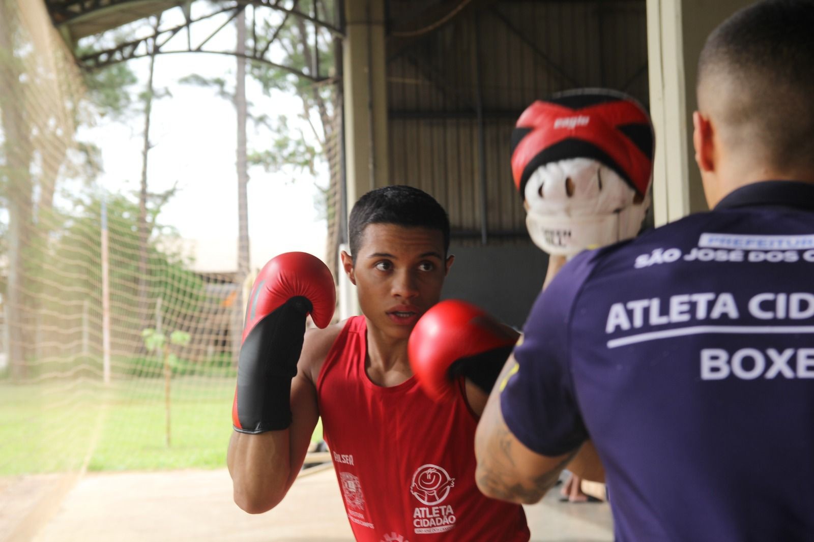 Pentacampeão paulista de boxe busca título nacional e sonha seguir passos de Popó