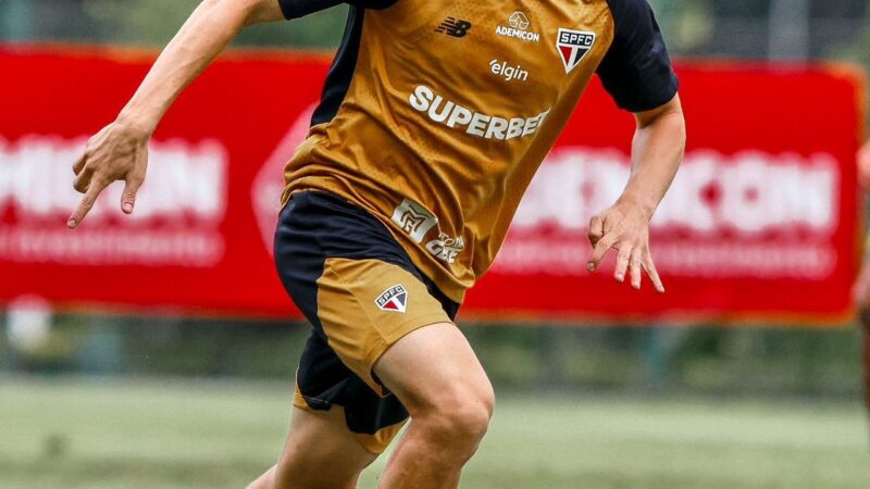 Pablo Maia sofre fraturas no nariz e na face em treino do São Paulo e passará por cirurgia