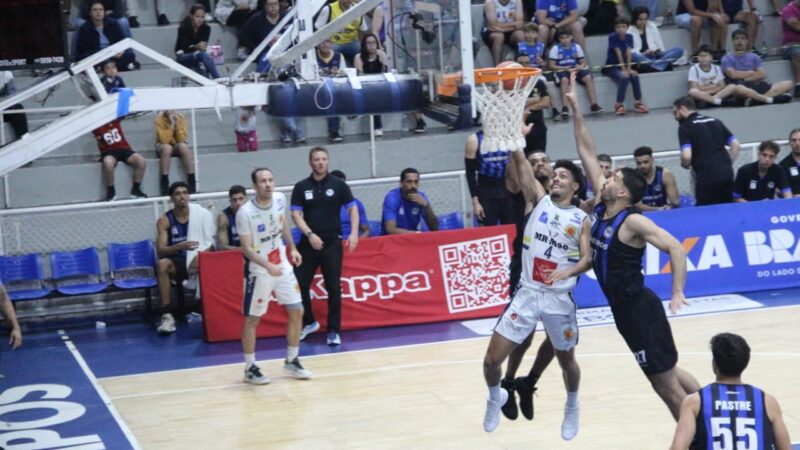 São José reage no último quarto, tira 18 pontos de desvantagem e vence o Pinheiros pelo NBB