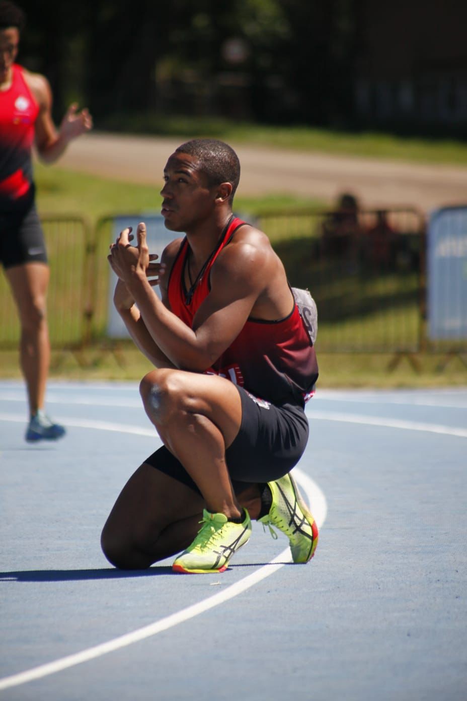 Erik Cardoso bate recorde sul-americano dos 100m rasos e lidera ranking mundial