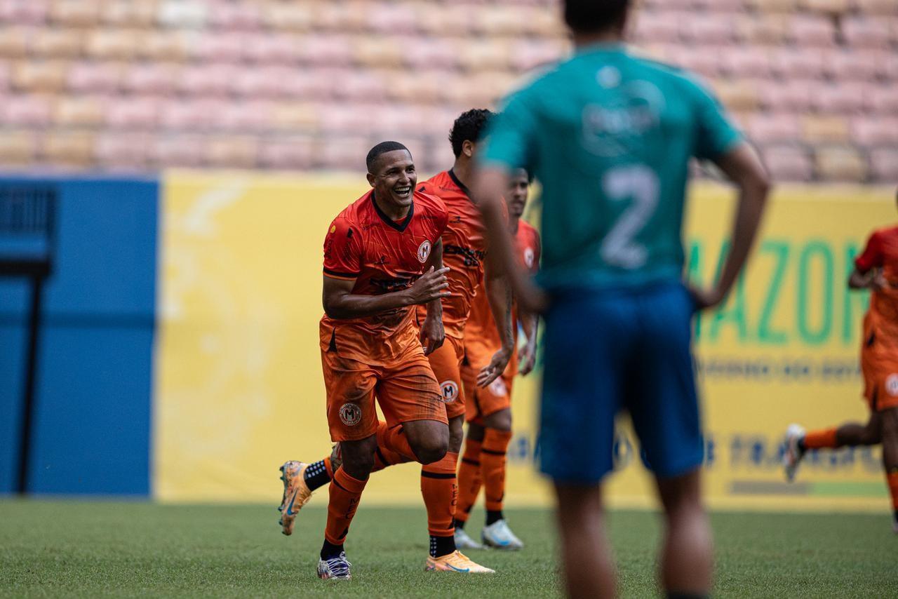 Rone celebra vitória e gol na estreia pelo Manauara: “Creio que fiz um grande jogo individual”