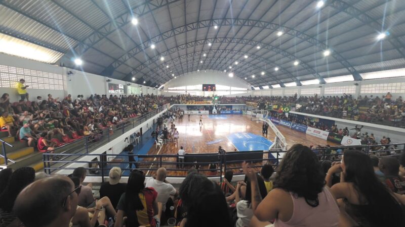 Com Costa Rodrigues lotado, Sampaio ‘amassa’ o Sesi e segue 100% e líder da LBF