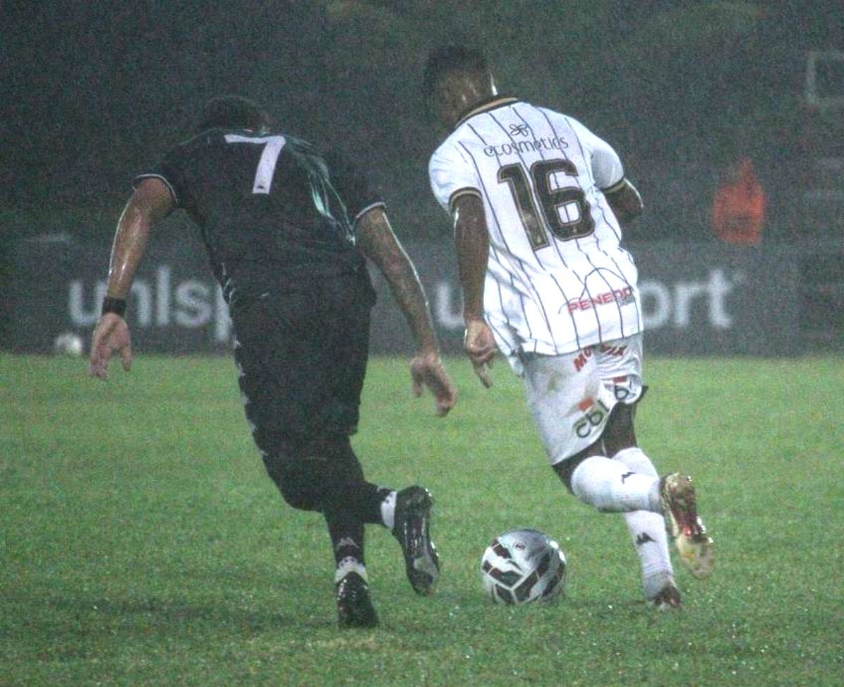 Rodrigo César lamenta empate e Rio Branco-ES segue sem vencer na Série D