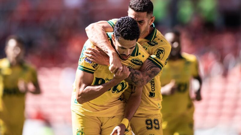 Lucas Oliveira celebra gol após três anos e mira virada de chave do Mirassol no Brasileiro