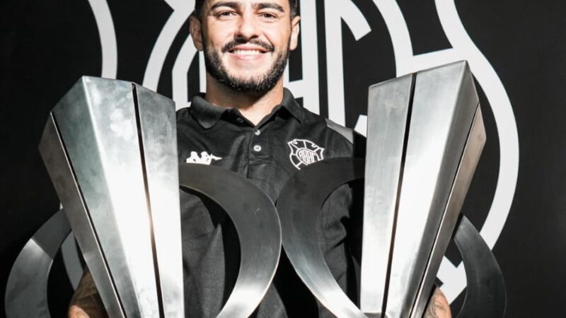 João Paulo anuncia aposentadoria e assume cargo de gerente de futebol do Rio Branco-ES