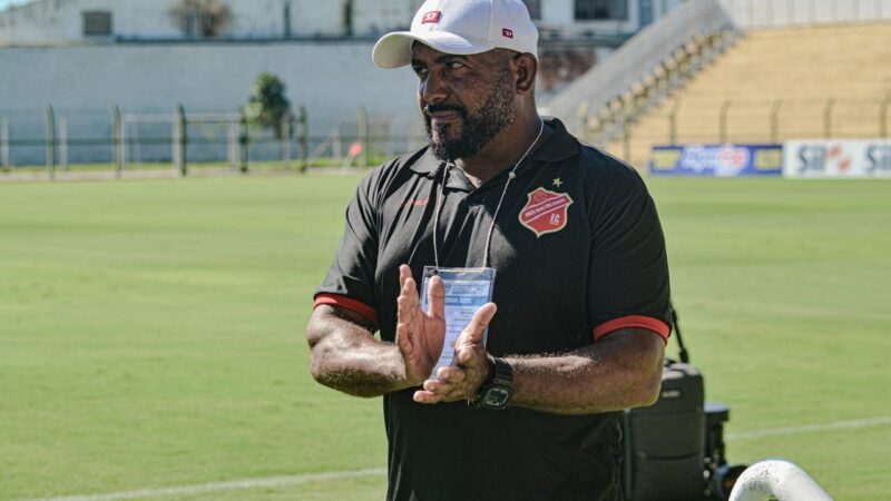 Reginaldo Franca elogia entrega do União Mogi em estreia com vitória na Bezinha