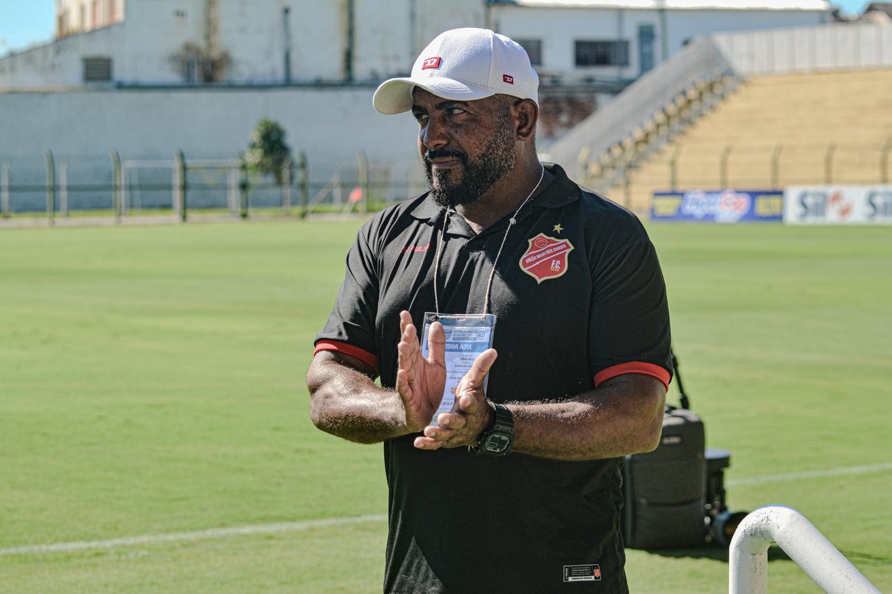 Reginaldo Franca elogia entrega do União Mogi em estreia com vitória na Bezinha