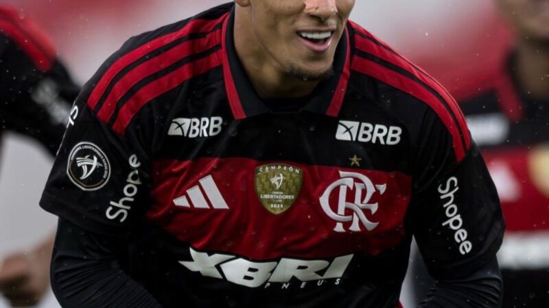 Ryan Roberto fica fora de jogo do sub-20 enquanto vive entrave por renovação no Flamengo