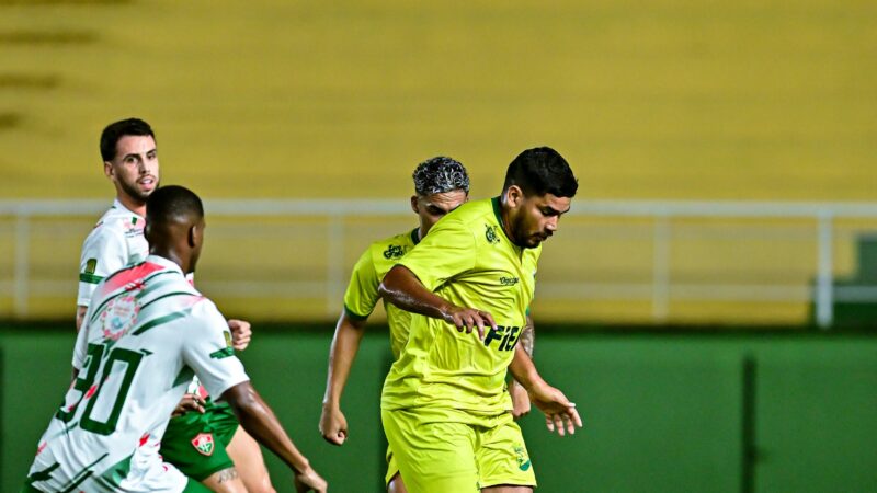 Com desfalques, Galvez vai improvisar na defesa para encarar Humaitá na Série D; Pisika retorna